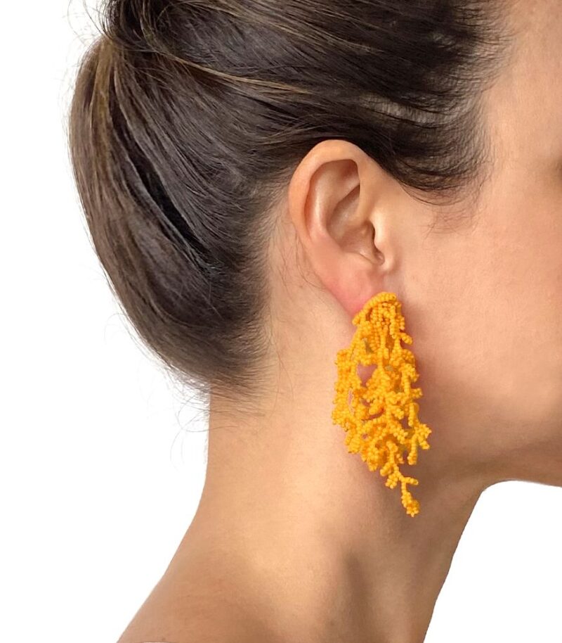 Brinco Alga Amarelo - Brinco de Miçanga em Formato de Coral e Alga - Imagem 2