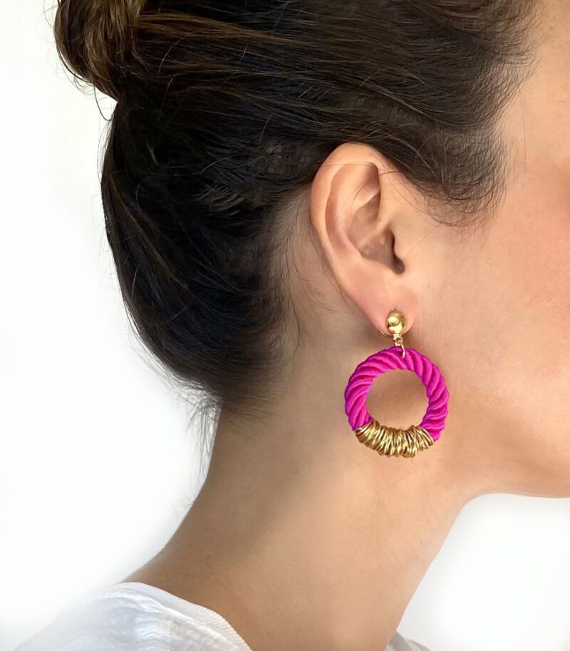 Brinco Corda Pink - brinco argola de corda e metal dourado - Image 2