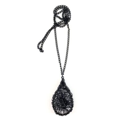 Colar Gota Aramado Preto