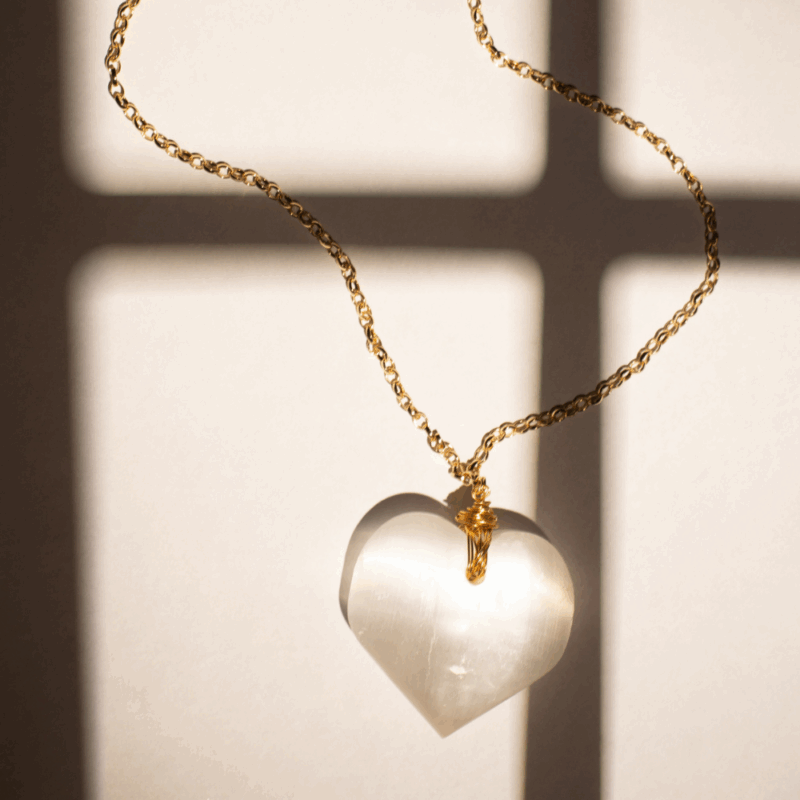 Colar Amor Selenita - colar de coração de pedra ou cristal - Imagem 2
